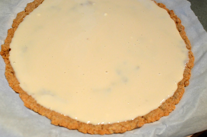 Oatmeal Crust and Fruit Pizza Sauce