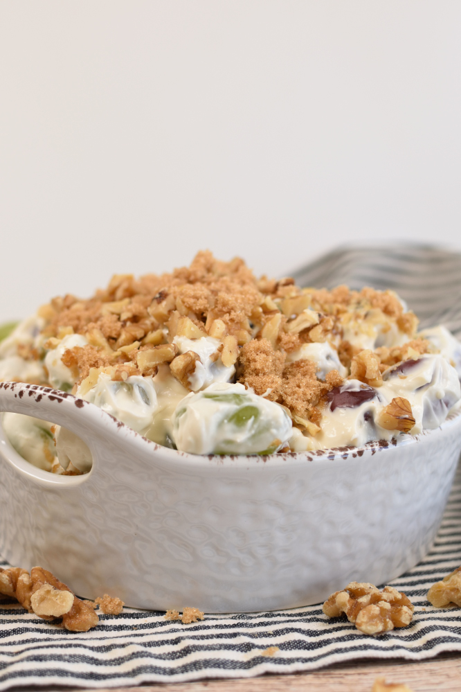 Grape salad with a creamy dressing and crunchy streusel topping.