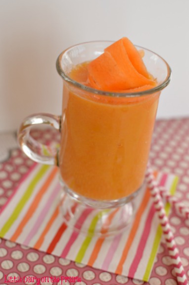 Peach & Carrot Smoothie - Little Dairy on the Prairie