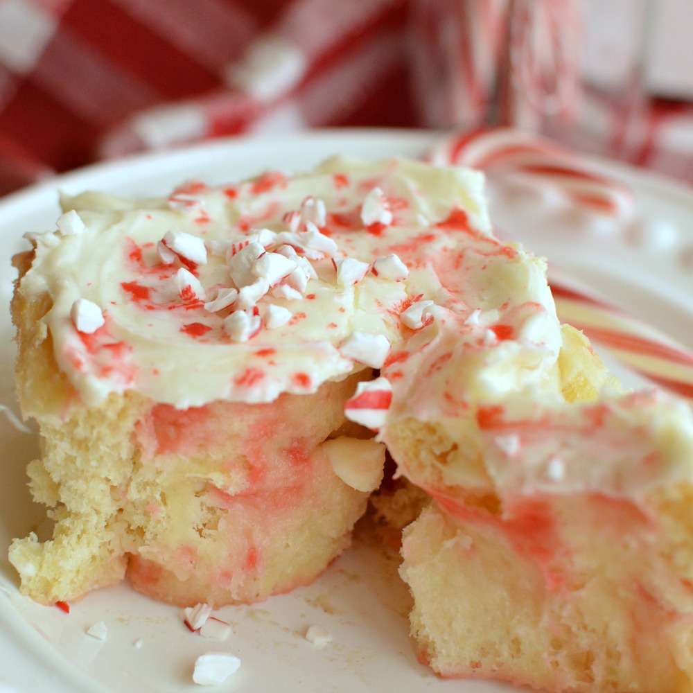 candy-cane-sweet-roll-3