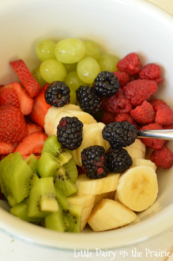 raspberry-vanilla-fruit-salad-3