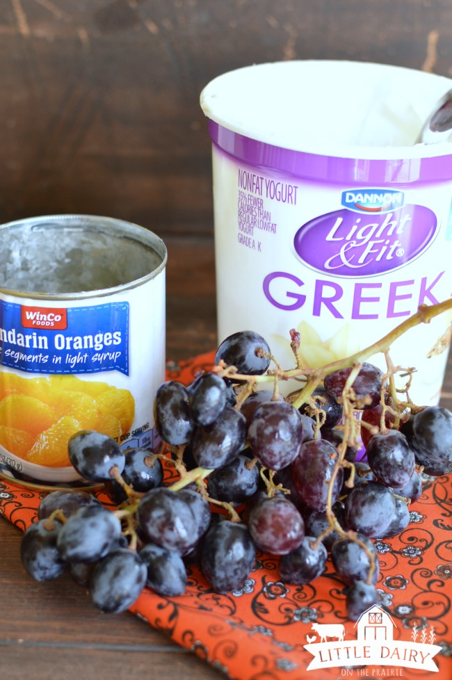 halloween-greek-yogurt-parfait-2