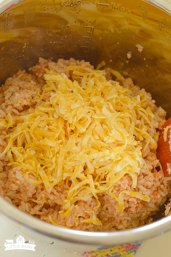 Cheesy Spanish Rice - Because cheese makes everything better!