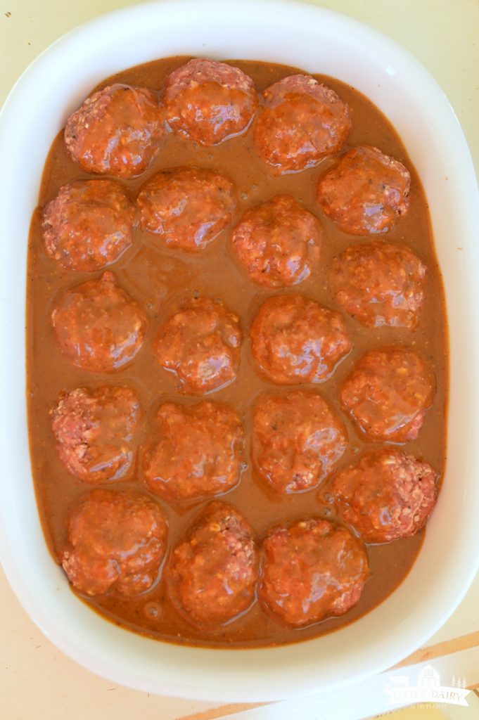 meatballs in enchilada sauce