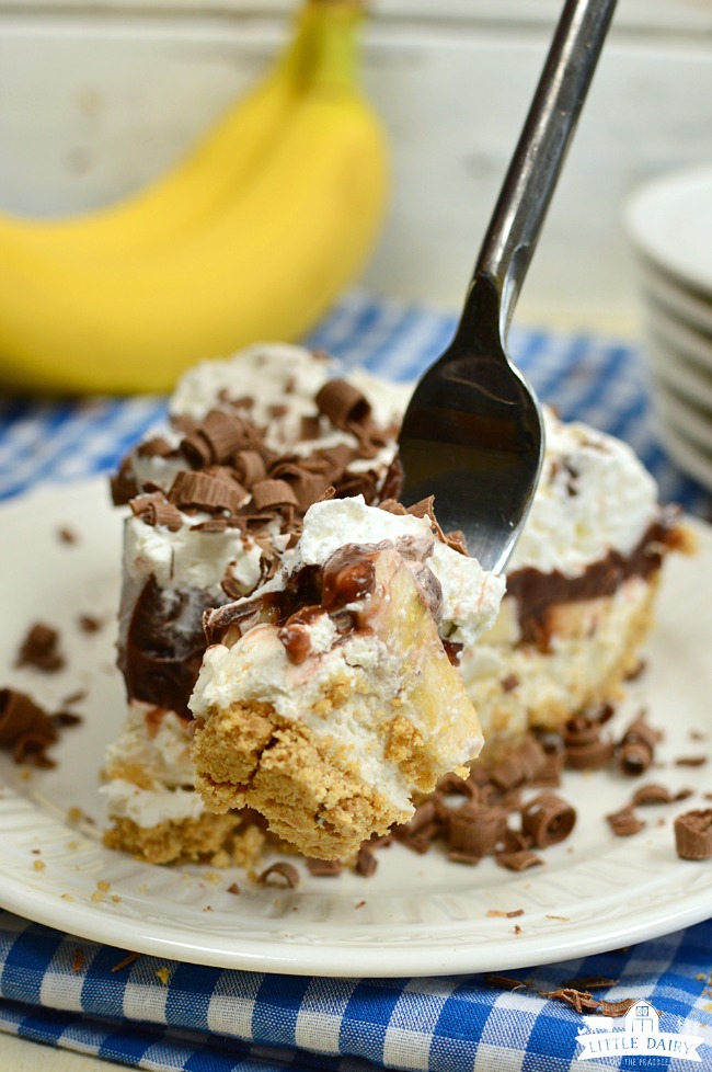 Chocolate Banana Cream Pie is an easy no bake dessert recipe