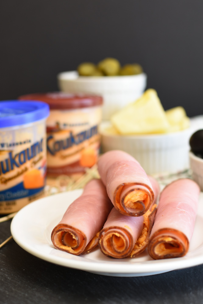 Easy Ham and Cheese Roll-Ups - appetizer