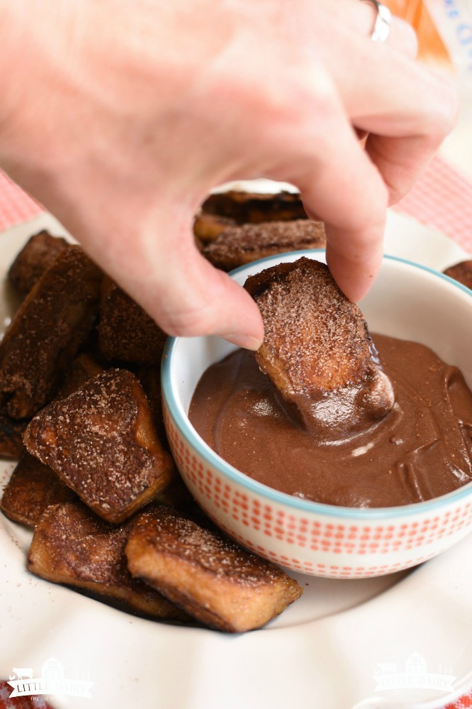 Chocolate Pretzel Bites- with chocolate frosting