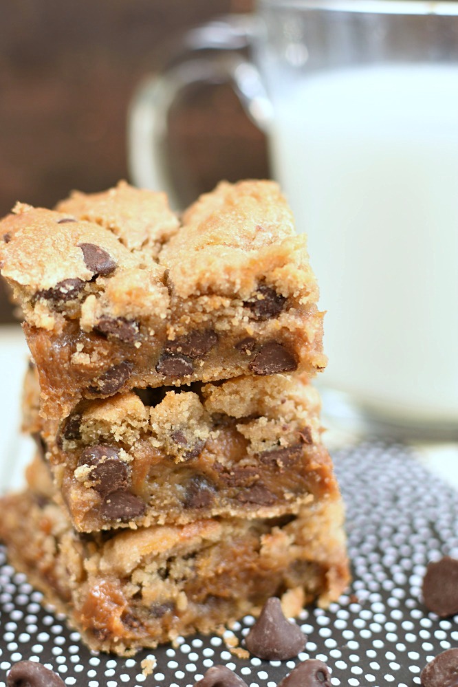 Caramel Filled Chocolate Chip Cookie Bars- best with milk