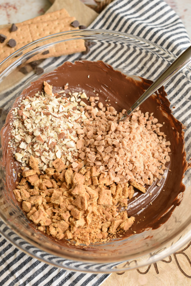 Easy Graham Cracker Toffee Bar - graham crackers, toffee chips, and almonds