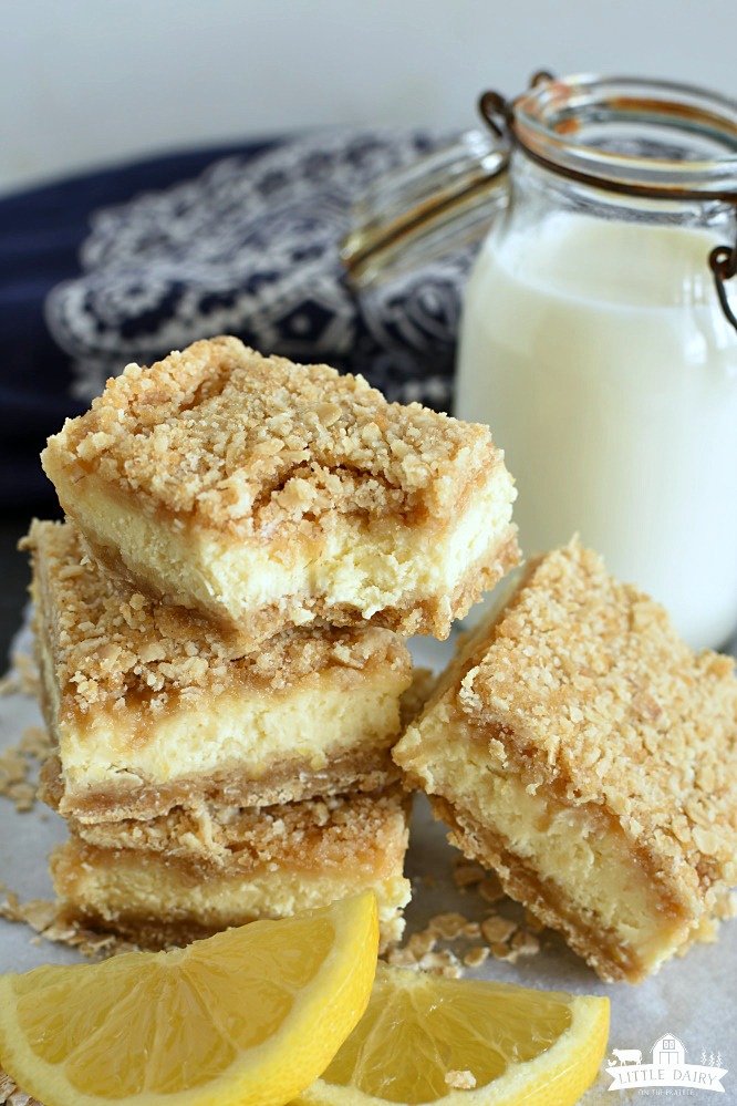 Lemon Cheesecake Crumb Bars- an easy dessert