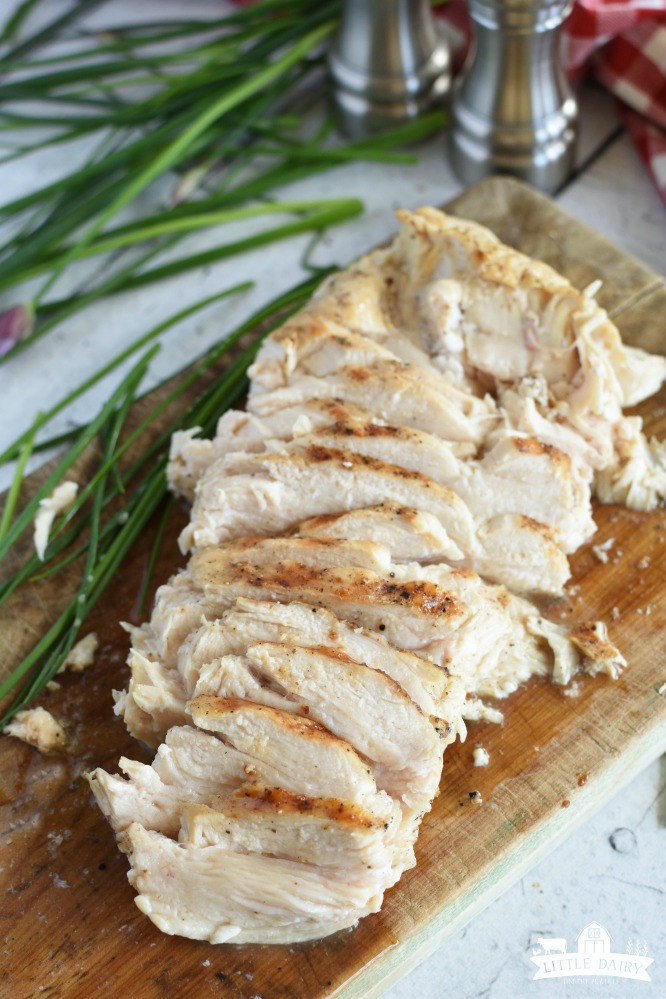 3 Ingredient Grilled Chicken - no marinading, extra juicy, quick and easy