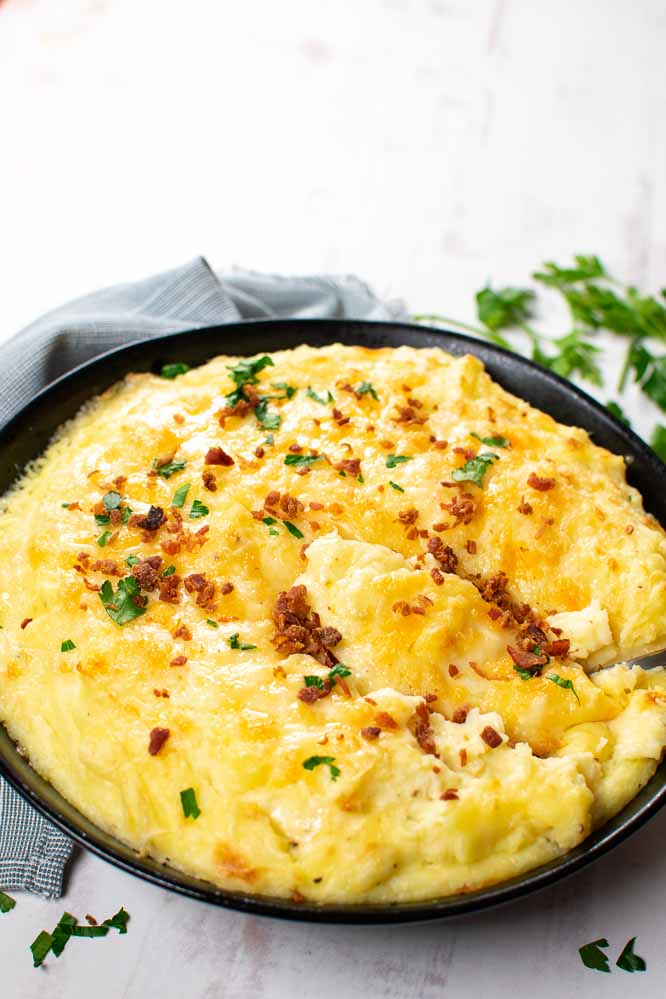 baked mashed potatoes with cheese and bacon