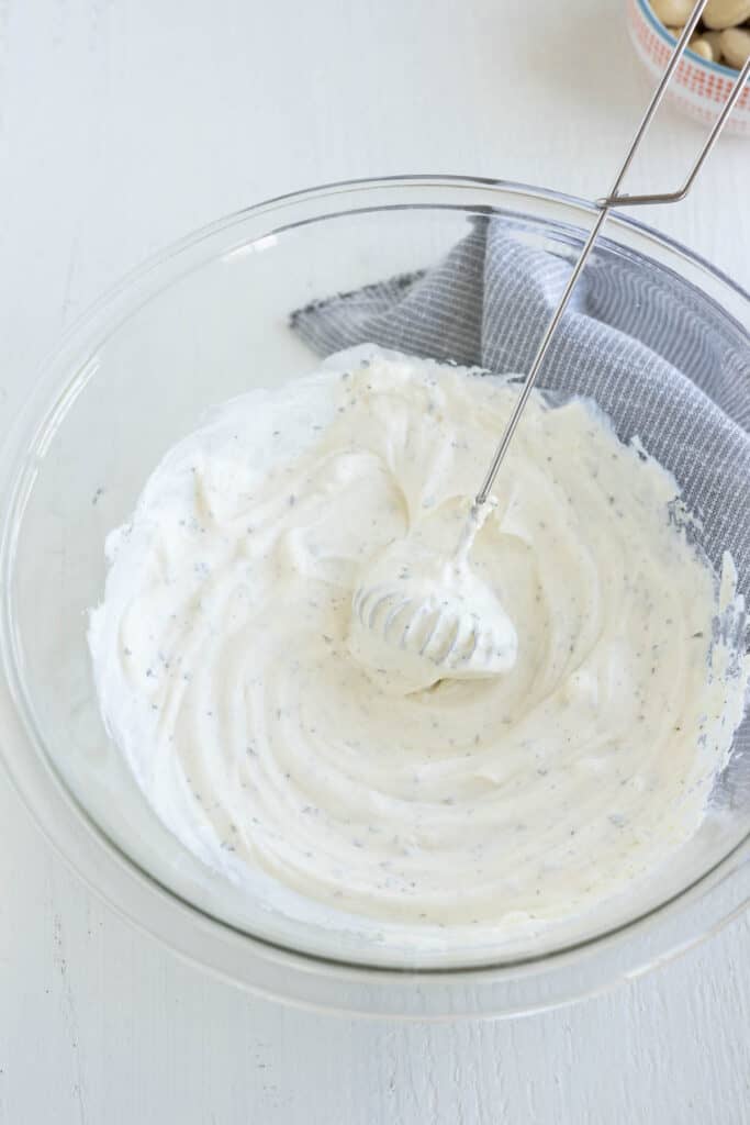 Creamy dressing made with ranch, sour cream, mayo, and garlic.