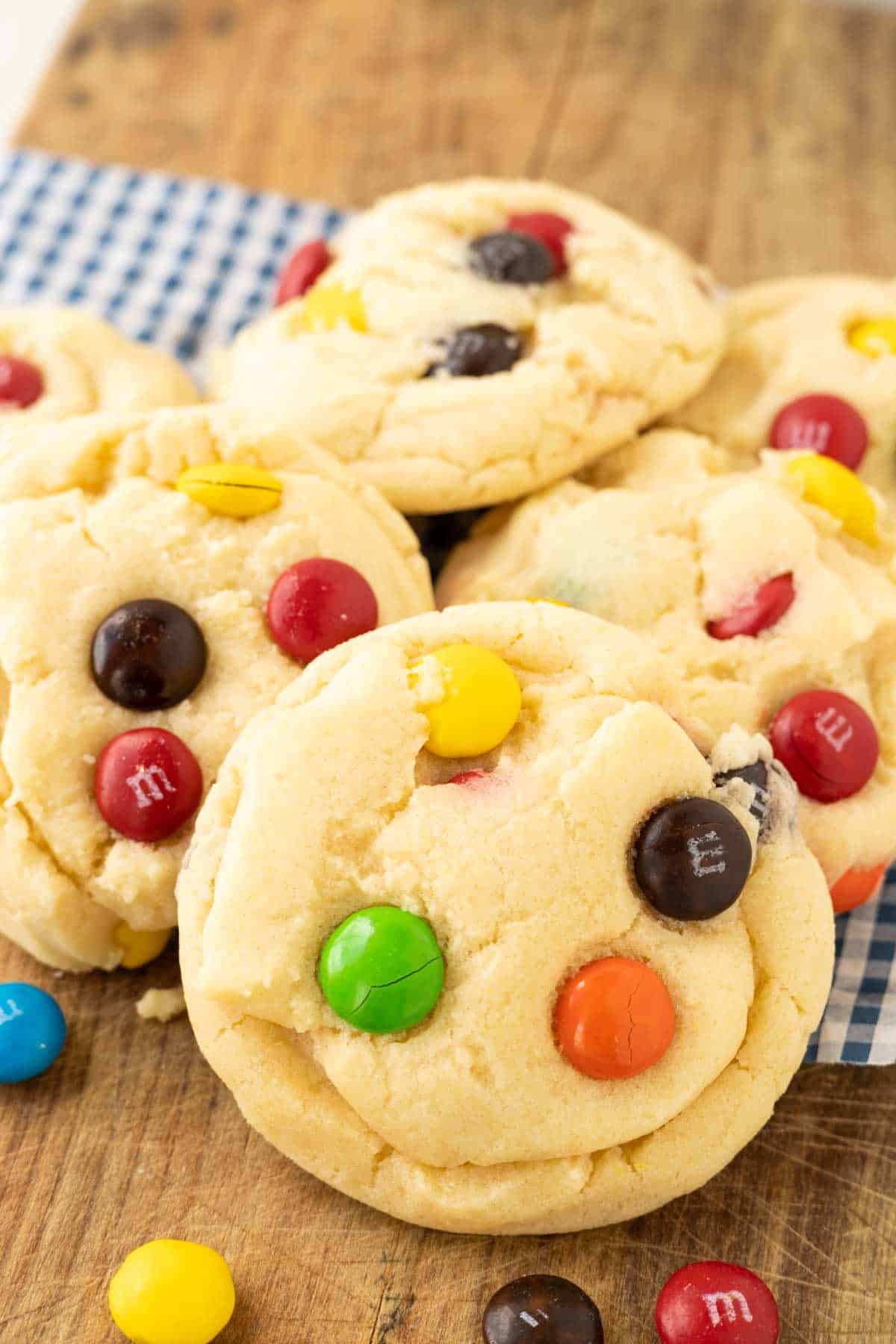 A plate with M&M cookies.